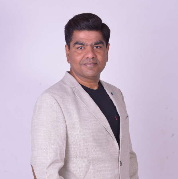 Mr, Paresh Vij, Founder, Director, U&i