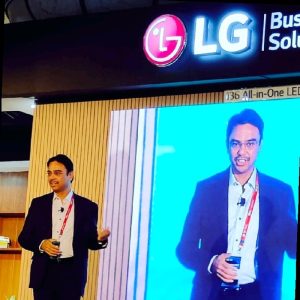 ,Mr. Hemendu Sinha (Sr. VP and Business Head, Business Solutions) from LG Electronics